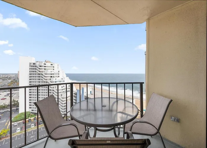 2 Bedroom 9400 Building With Gorgeous Side Ocean View