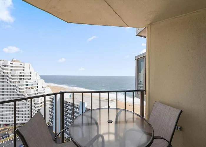 2 Bedroom 9400 Building With Gorgeous Side Ocean View *