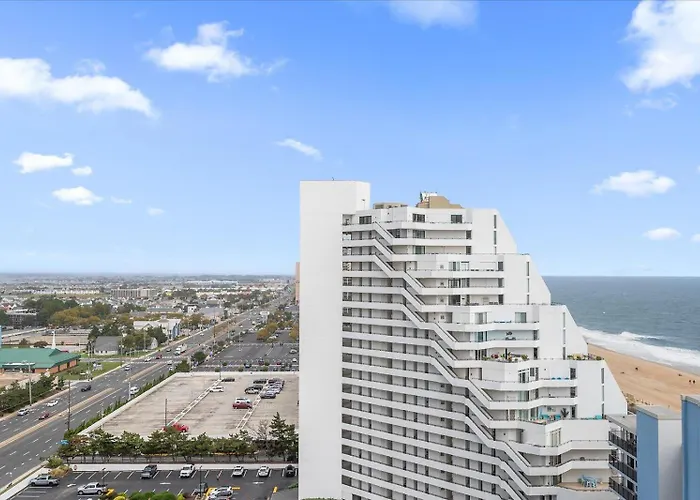 2 Bedroom 9400 Building With Gorgeous Side Ocean View Hébergement de vacances *