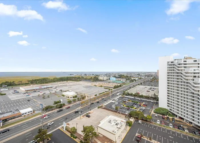 2 Bedroom 9400 Building With Gorgeous Side Ocean View Hébergement de vacances *