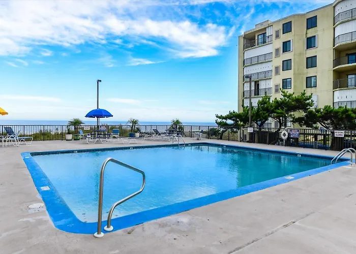 Hébergement de vacances 2 Bedroom 9400 Building With Gorgeous Side Ocean View